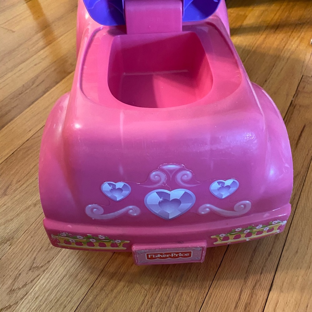 Fisher Price Princess Ride on!!!! - Picture 2 of 4